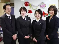 スタッフ全員で協力しあう社風。頼れる先輩がいるから安心です！
