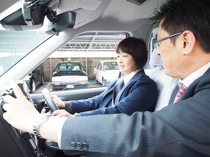 入社後は先輩社員がイチから丁寧に教えるので心配はいりません！
