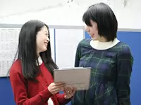 先生同士で話に盛り上がることも。アットホームな職場です！