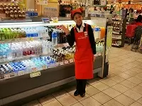 株式会社エムアンドアール