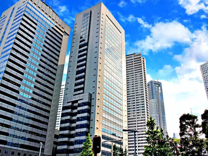 不動産の再生から地域や街の活性化につながる事業に取り組んでいます。
