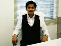 当社代表の岡本。前身の会社では、リサイクル品の買取営業としても活躍していた、この道のプロです。