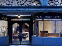 外装、店内いらるところにこだわりを持って創っています。