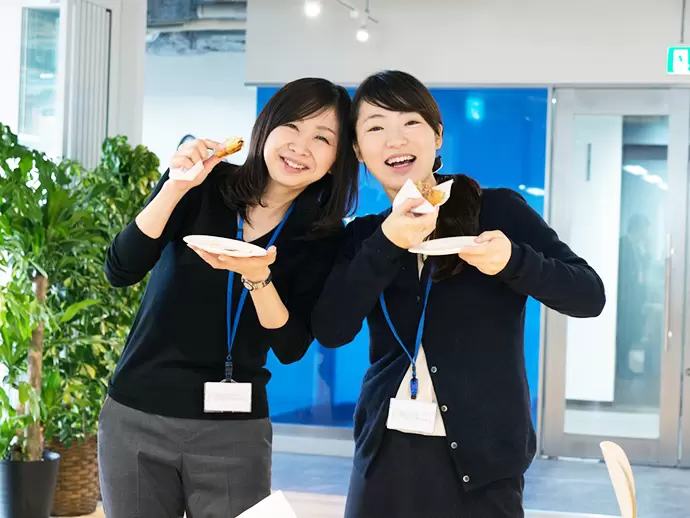 女性も多数活躍中。ライフイベントに合わせた働き方を実現しています。