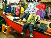 100年以上、世界で愛され続けているL.L.Bean。品質にこだわり「100％満足保証」を約束しています。