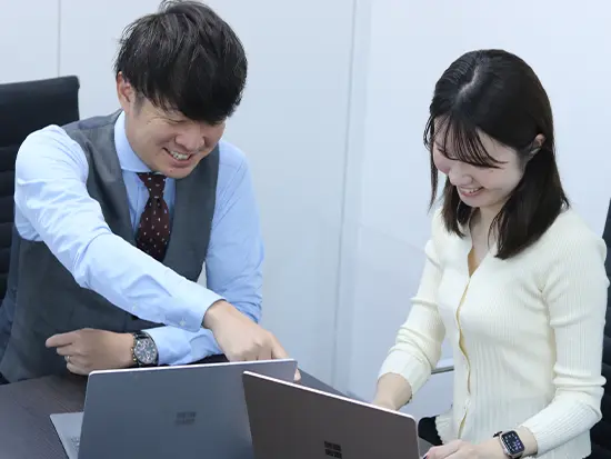 賞与年2回＆月給27万円～スタート！安定収入を実現できます。