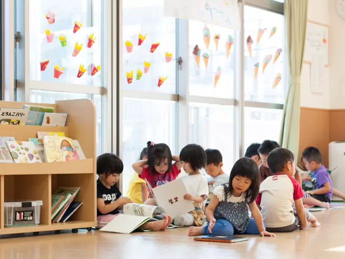 専門家を招いた「本育（R）」で子どもたち本の持つ可能性を教えます
