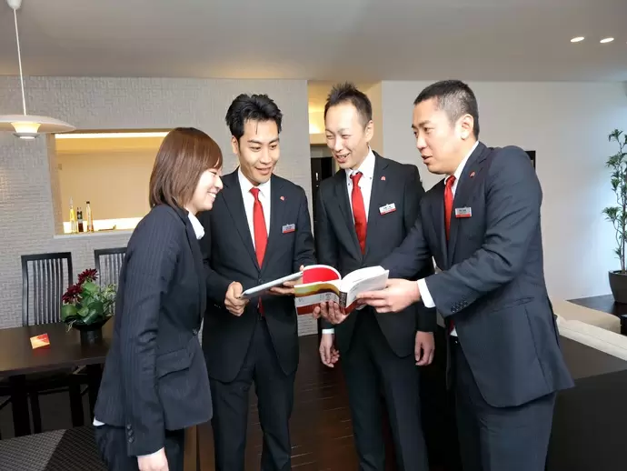 エコ住宅のパイオニアとして、誰かの笑顔のために私たちは働いています！