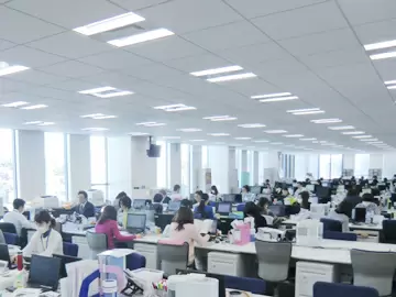 大京グループの各部署で、たくさんの女性スタッフが活躍しています。