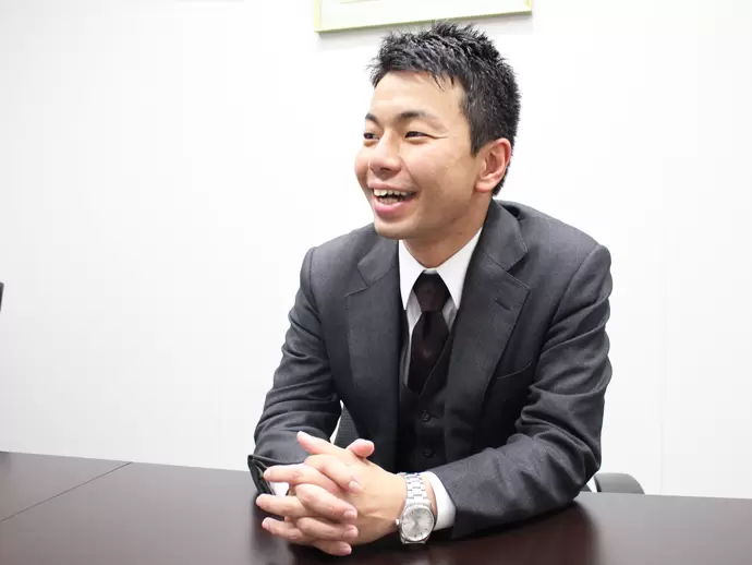 自発的に業務に取り組みたい方、一緒に働けるのを楽しみにしています。（横浜事業所長・里）