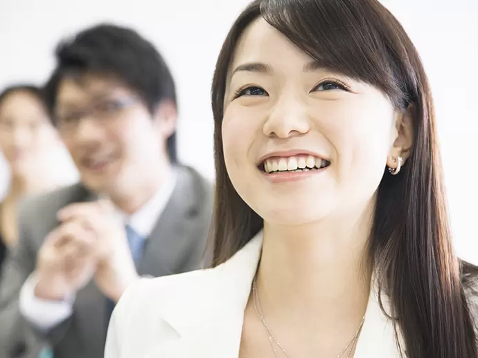 女性もイキイキと活躍中の当社。周りと切磋琢磨しながら成長できるチャンスです。