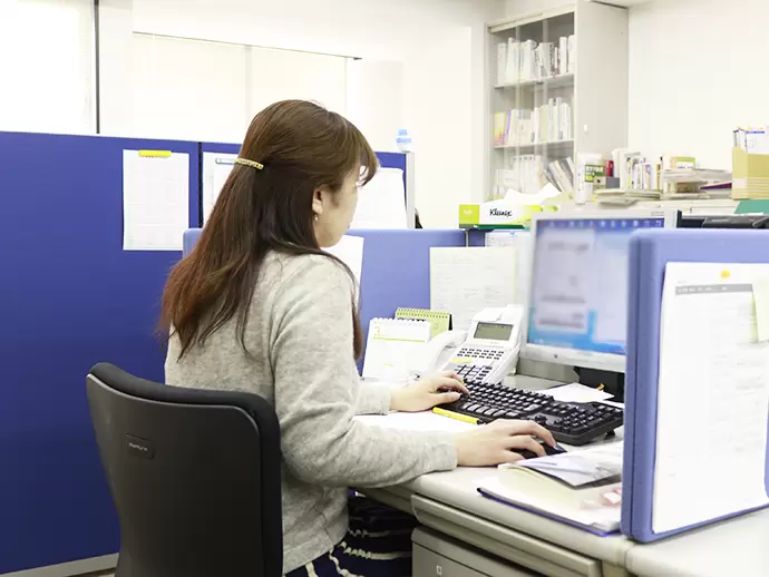 穏やかな雰囲気の中、集中できる環境でコツコツ仕事に取り組めます♪