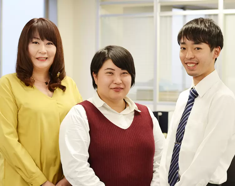幅広い年代のスタッフが活躍中★わきあいあいとした雰囲気です