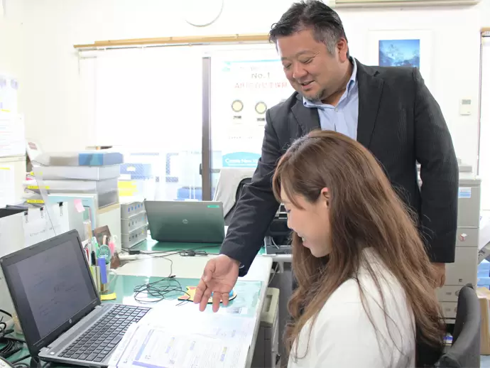 未経験の方も安心のOJTを通した研修により、あなたを一人前の保険アドバイザーに育てます♪