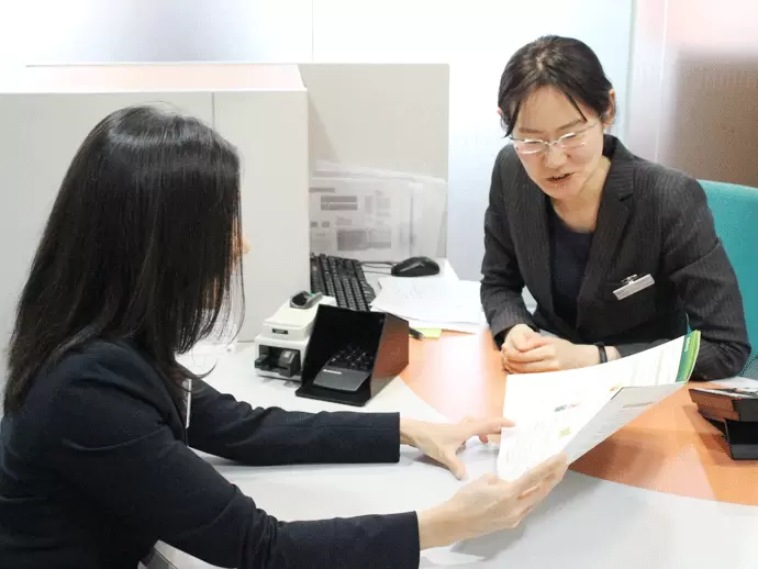 【プレスティアゴールド　エグゼクティブ】プレミアムな提案ができるよう積極的に意見を出し合う風土です。