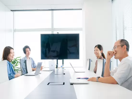 ＵＵＵＭ株式会社