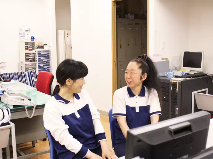 職員のほとんどが女性。気さくにフォローし合い、キャリアアップできる環境です！