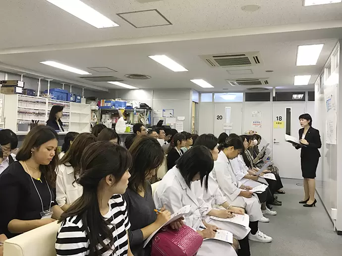 接遇研修の風景です！スキルアップの機会が多数あるのも当院の特徴です！