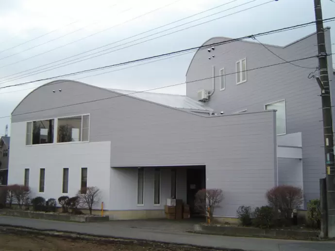 埼玉県にあるEQM開発センター。ここでは、微生物に関する分析・調査などを行っています。
