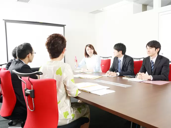 お客様のビジョン実現のため、常に意見を交わしています