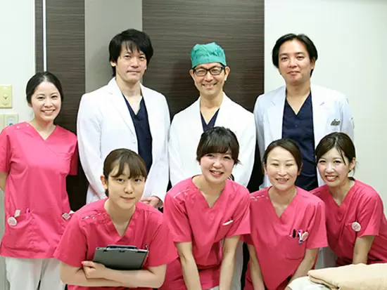 全国にある当院の各クリニックは、みんな「明るく」「元気」。これが当院の特徴です。