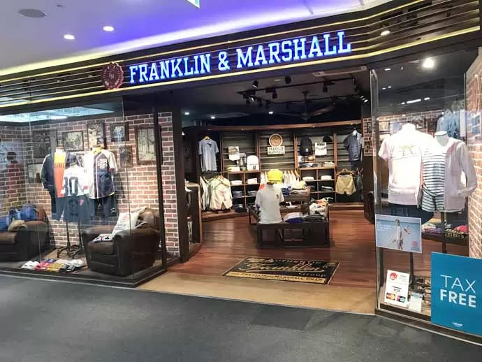 「Franklin&marshall」では、コラボアーティストも来店！人気ブランドを手掛ける魅力は当社ならでは☆