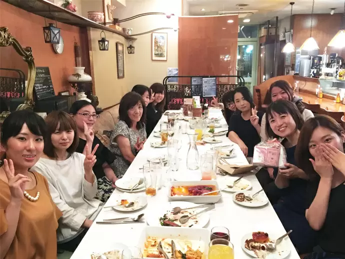 「女子会」を定期的に行っています。今回は、新メンバーの歓迎会です！