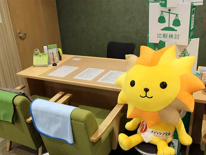 お子様連れのお客様が多いため、店内にはキャラクターを置く店舗も多いです。