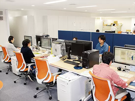 穏やかで温かい雰囲気の社内。コミュニケーションが取りやすいことが魅力です。