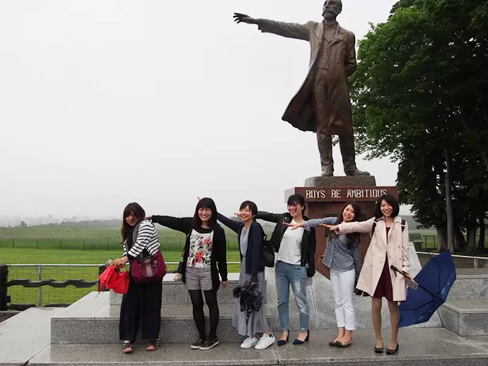 家族･恋人同伴OKの社員旅行。若手社員が多く、みんな楽しんでいます♪