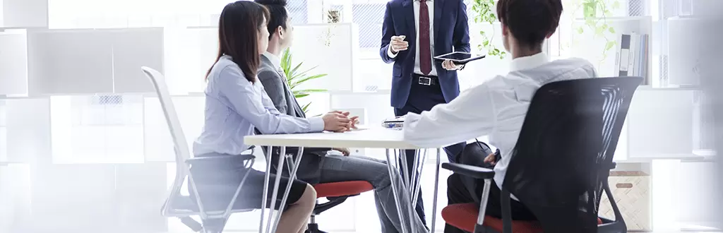 中途入社50％以上！コンサルティング、シンクタンクに関連する求人特集