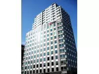 秋葉原駅から徒歩5分の好立地に位置する本社ビル。通勤も便利です！
