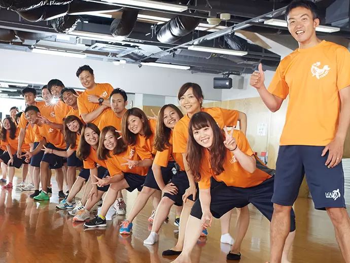 「運動が好き！」「人に教えることが好き！」という社員が活躍中。明るい雰囲気が特徴です！