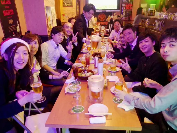 飲み会をはじめ、ボーリング大会など社内イベントが多く、社員同士の仲が非常に良いのが特徴です。