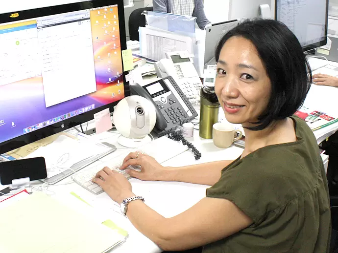 総務人事課の課長Sさん。たくさんの女性たちが各部署で活躍しています！