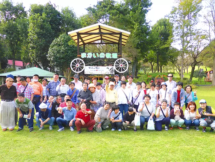 1泊旅行やホテルでの食事会などのイベントが行われています