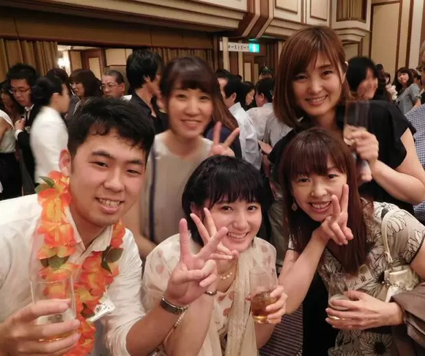 年一回有名ホテルにて懇親会パーティーがあります♪パートさんから社員まで勢ぞろいです！