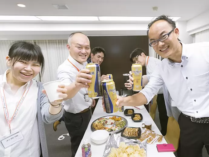 月に1回は飲み会があり！イベントも年に3回はあり、費用はすべて会社負担です！