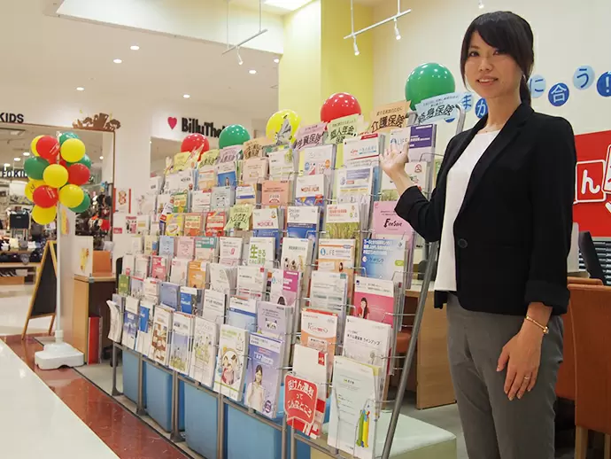 扱える保険会社は約40種類！本当に必要な保険をお客様に提供できる環境ですよ♪