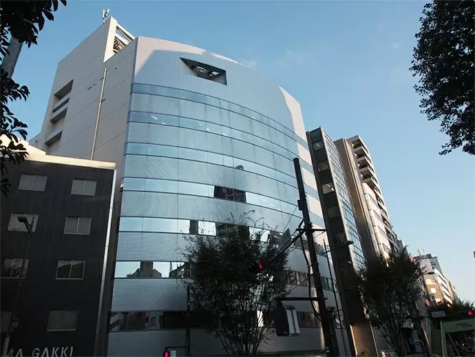 医療機関経営支援、診療報酬ファクタリング、医療機関M&A支援の3つの事業を中心に展開。