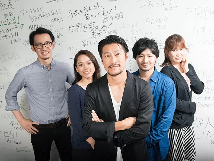 当社の代表は6人の子どもを育てるパパ。子どもに対して柔軟な考えを持っています。