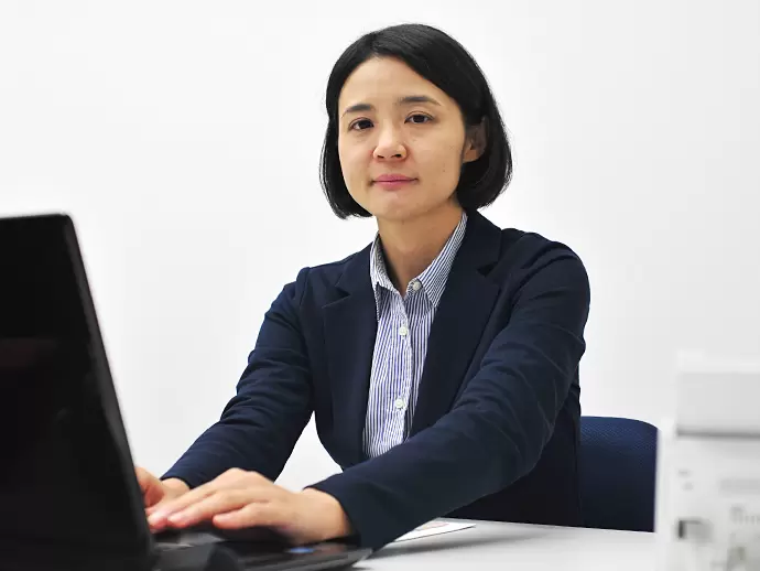 オフィスはアットホームながらも落ち着いた雰囲気です。