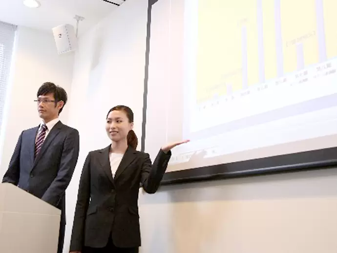 個人主から官公庁まで、様々なお客様相手に提案をします。