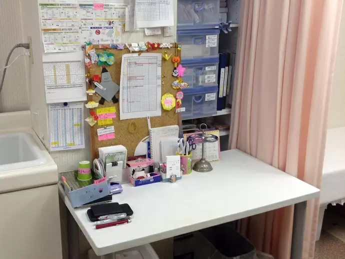みんなが好きなものを集めて貼っています。大切な連絡事項もここに記載して共有します。