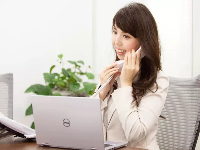 研修のプロとして見られるため、正しい姿勢や立ち居振る舞いを褒めていただく機会も多数。