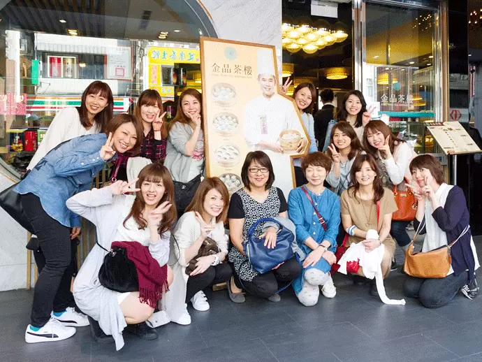 皆で食事会に出掛けたりと、年齢や部署問わず仲の良い職場です☆