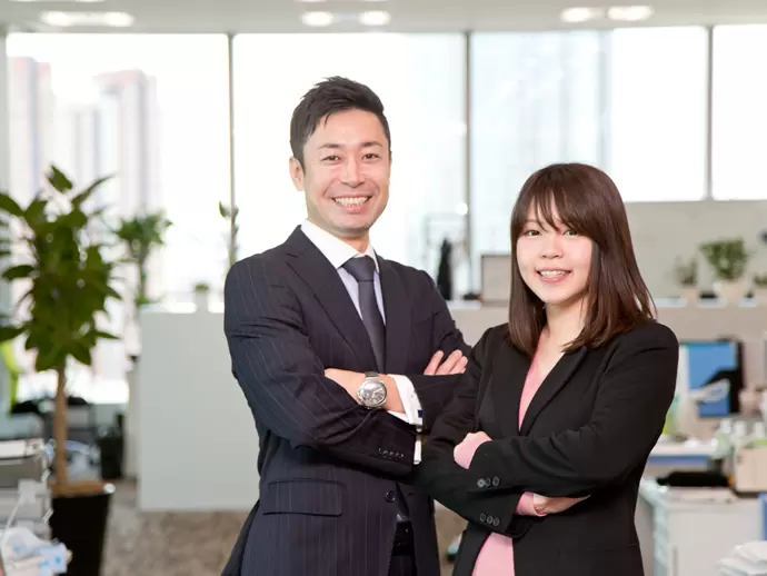 目標をお持ちの方、成長中の会社で自己を高めたい方、私たちと一緒に働きませんか？
