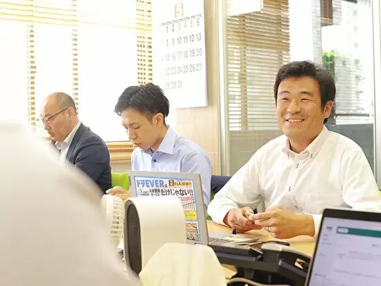 長めの休みがたくさん取れて、残業もほぼなし。好きな髪型とネイルで勤務可能と社員ファーストな環境です。