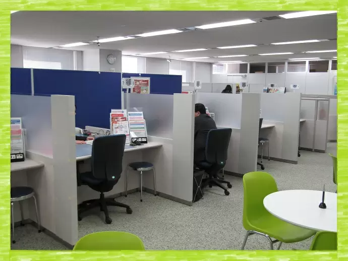 ★Newオープンの清潔感溢れるお客様窓口。気持ちよくお客様をお迎えできます♪