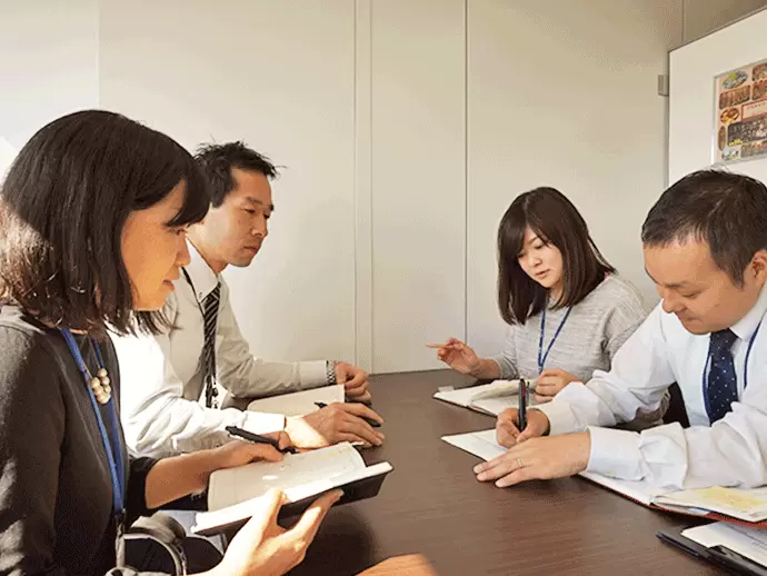 あなたの積極的な発言で当社の職場環境をさらに充実したものにしてください！